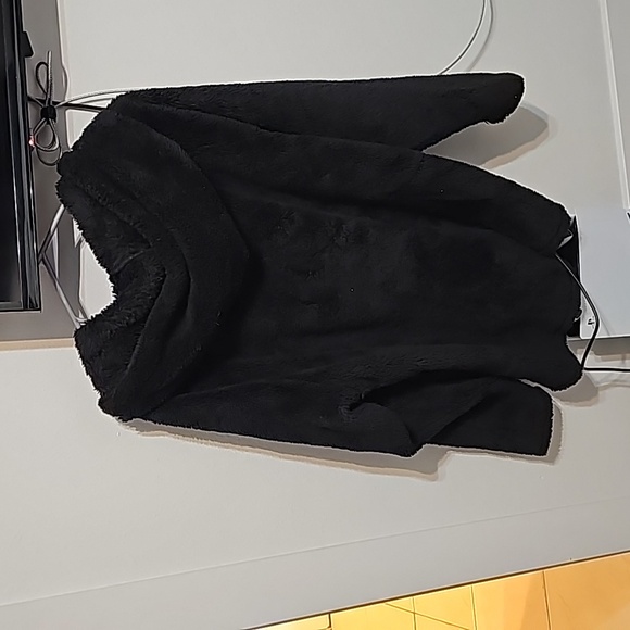 Pink pull over - Picture 3 of 3